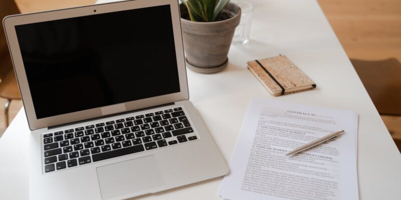 Laptop with documents - DIY IT step by step guide